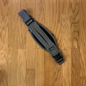 Gooseket toddler sling